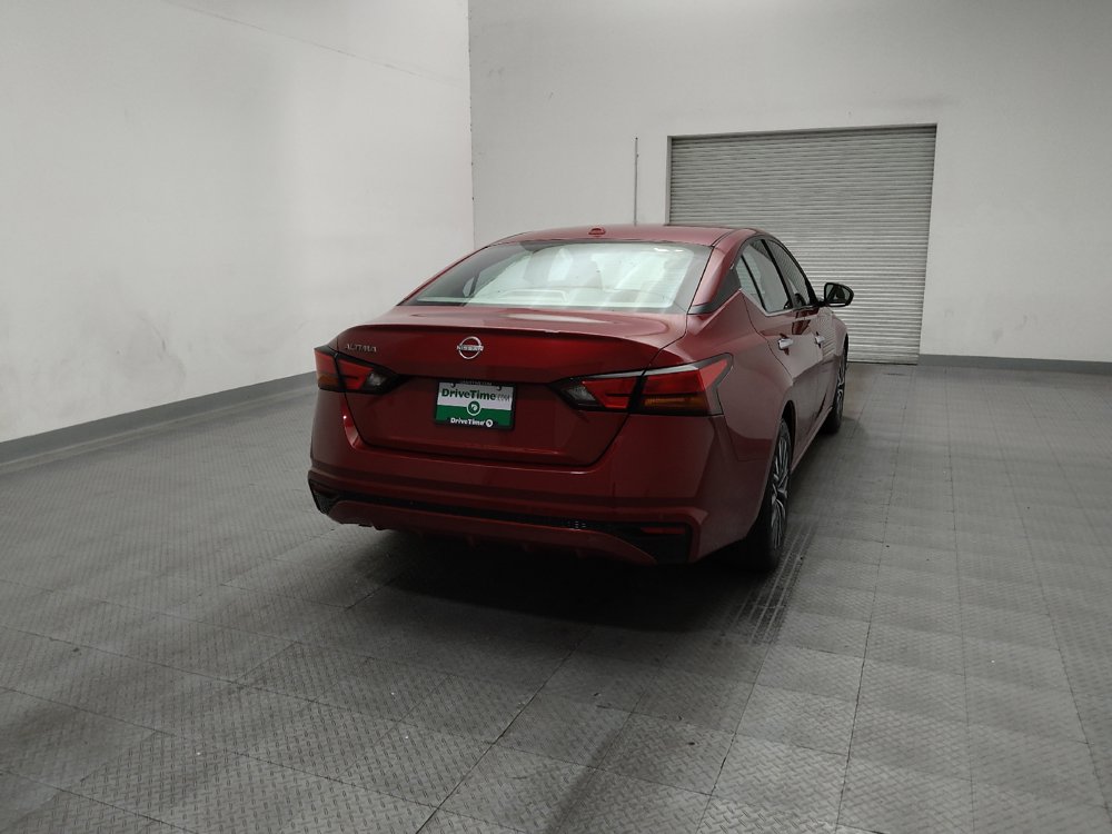 Used 2025 Nissan Altima 2.5 SV FWD image 7
