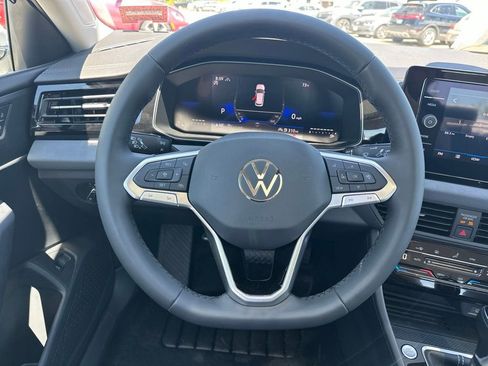 New 2026 Volkswagen Jetta SE FWD image 14