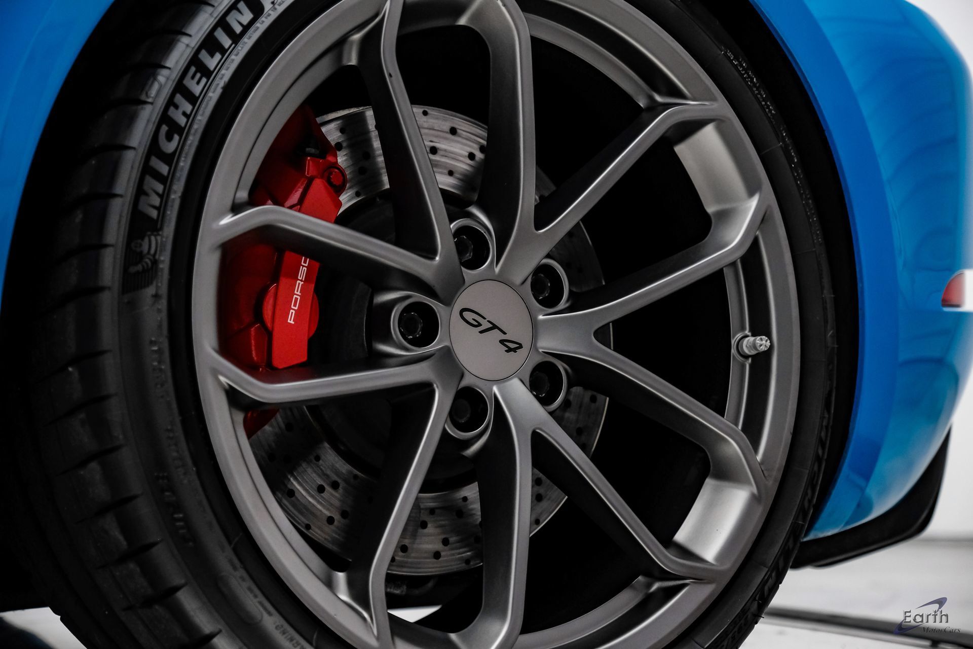 Used 2020 Porsche 718 Cayman GT4 RWD image 98