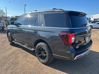 Used 2022 Ford Expedition Timberline video 2