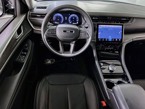 Used 2023 Jeep Grand Cherokee Limited AWD/4WD image 22