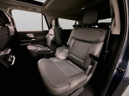 New 2027 Ford Expedition Max Active AWD/4WD image 25