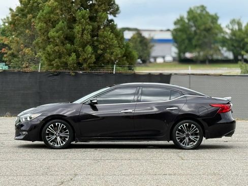 Used 2016 Nissan Maxima Platinum w/ Interior Lighting Package FWD image 8