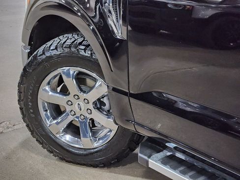 Used 2023 Ford F150 Lariat w/ Trailer Tow Package image 23