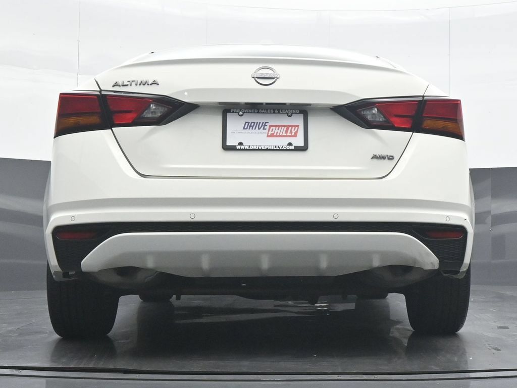 Used 2025 Nissan Altima 2.5 SV AWD/4WD image 29