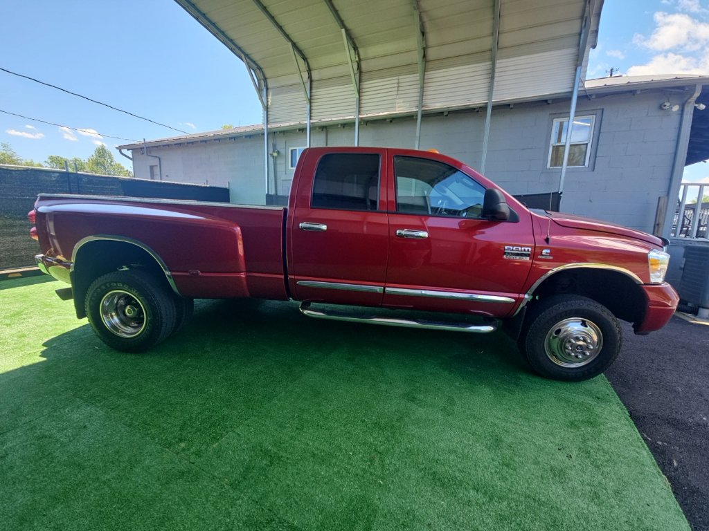 Used 2007 Dodge Ram 3500 Truck Laramie AWD/4WD image 4