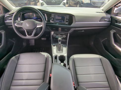 Used 2023 Volkswagen Jetta SE w/ Panoramic Sunroof Package FWD image 14