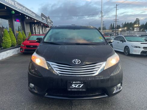 Used 2013 Toyota Sienna Limited w/ Premium Pkg image 8