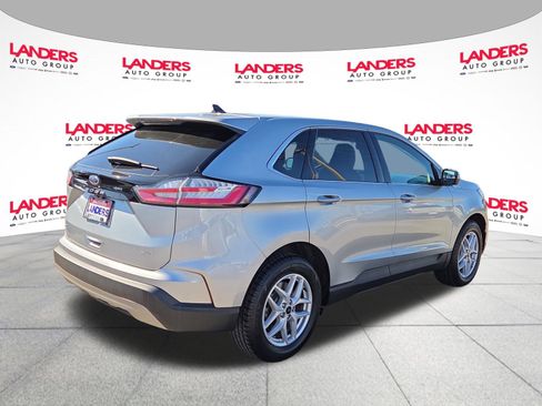 Certified 2023 Ford Edge SEL image 3