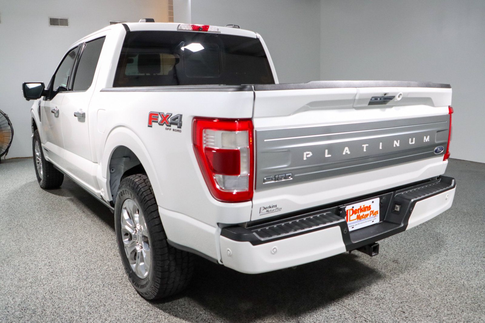 Used 2022 Ford F150 Platinum w/ Equipment Group 701A High AWD/4WD image 9