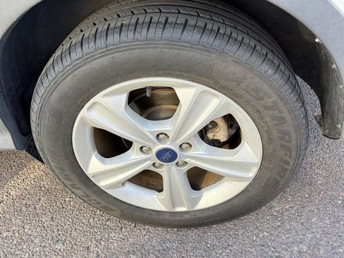 Used 2015 Ford Escape SE w/ Equipment Group 201A FWD image 7