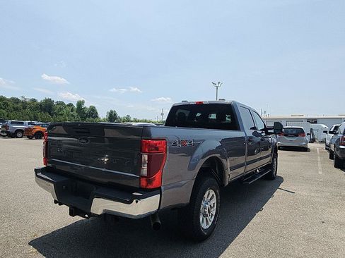 Used 2022 Ford F250 XLT AWD/4WD image 5