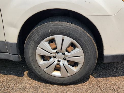 Used 2013 Subaru Outback 2.5i AWD/4WD image 14