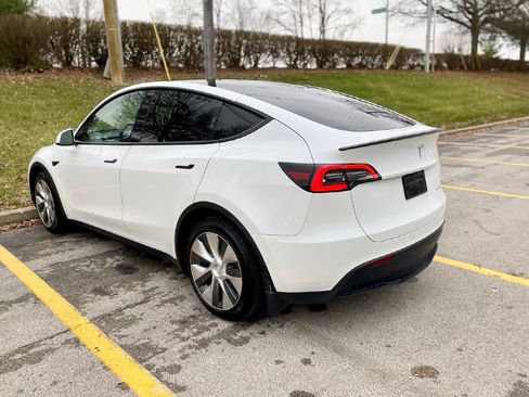Used 2021 Tesla Model Y Long Range image 4