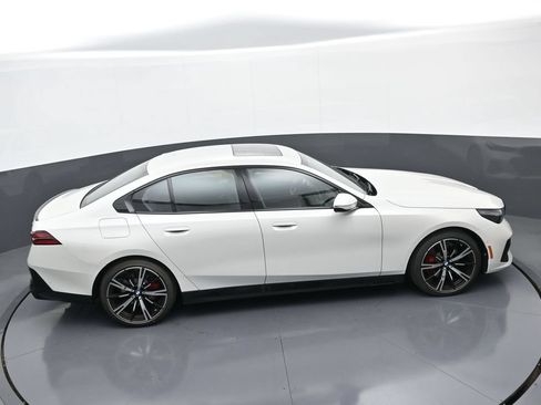 New 2027 BMW 530i xDrive w/ M Sport Package AWD/4WD image 36