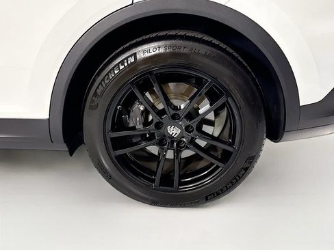 Used 2024 Porsche Cayenne Coupe AWD/4WD image 31