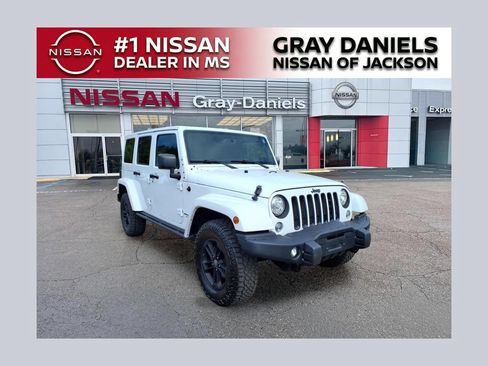 Used 2017 Jeep Wrangler Unlimited Sahara AWD/4WD image 1