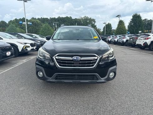 Used 2018 Subaru Outback 2.5i Limited AWD/4WD image 6