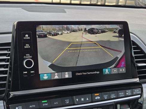 Certified 2025 Honda Odyssey Elite image 26