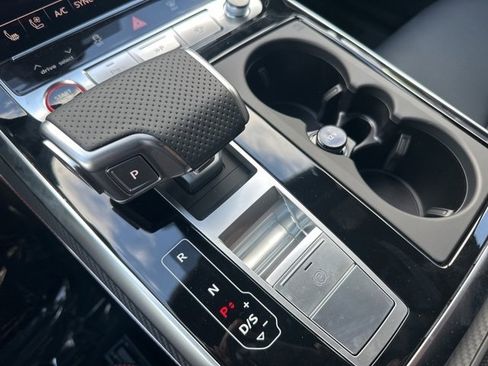New 2026 Audi SQ7 Prestige image 41