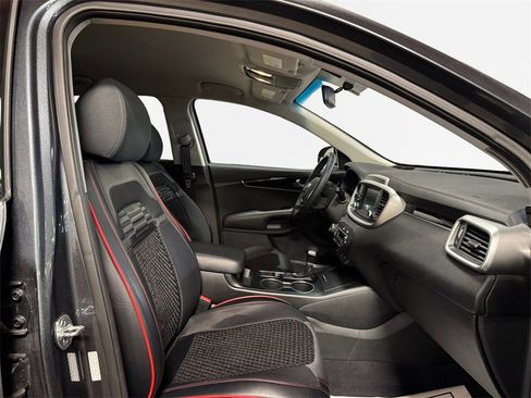 Certified 2020 Kia Sorento S image 26