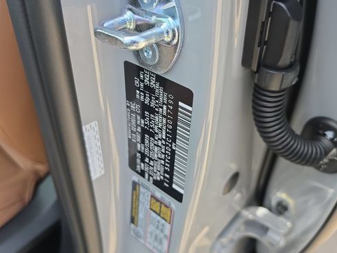 New 2026 Kia EV6 Wind AWD/4WD image 33