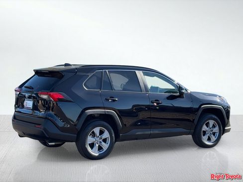 Certified 2025 Toyota RAV4 XLE AWD/4WD image 5
