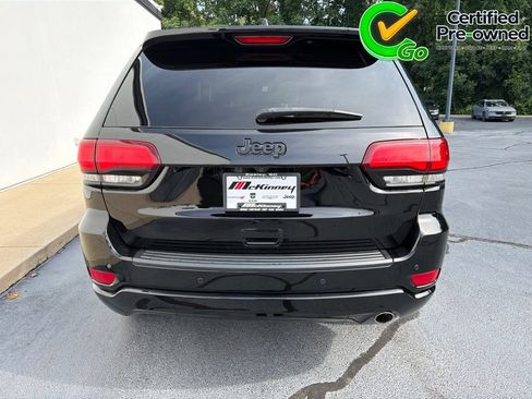 Used 2019 Jeep Grand Cherokee Altitude RWD image 12