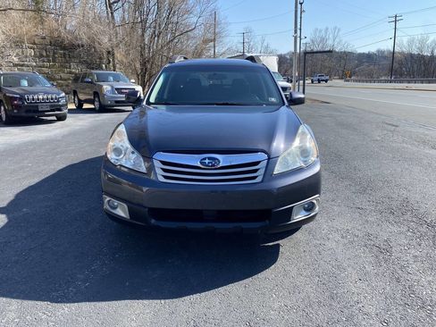 Used 2011 Subaru Outback 2.5i Premium image 7