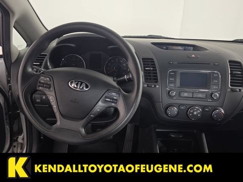 Used 2016 Kia Forte LX w/ LX Popular Plus Package FWD image 12