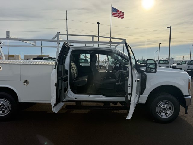 New 2027 Ford F250 XL w/ XL Chrome Package AWD/4WD image 24
