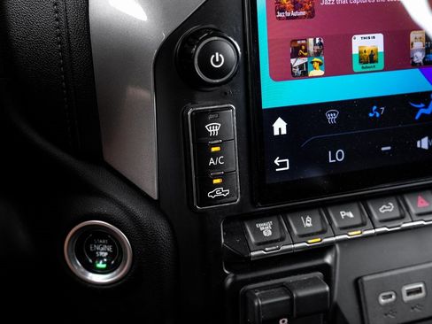 Used 2022 Chevrolet Silverado 2500 High Country w/ Safety Package II image 36