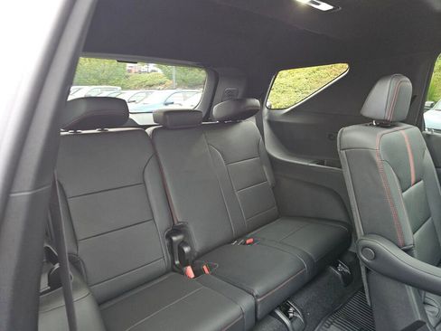 New 2026 Chevrolet Traverse RS w/ LPO, Floor Liner Package image 27