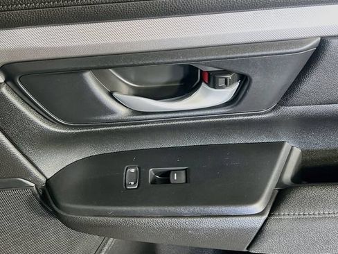 Used 2020 Honda CR-V LX image 32
