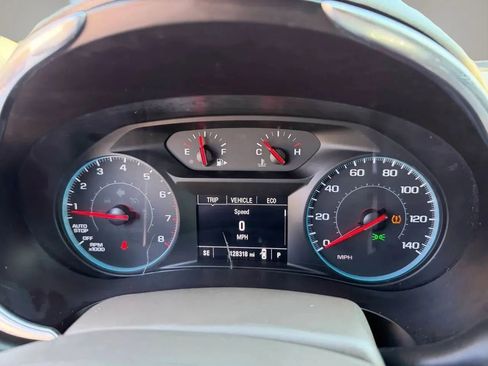 Used 2018 Chevrolet Malibu LT FWD image 14