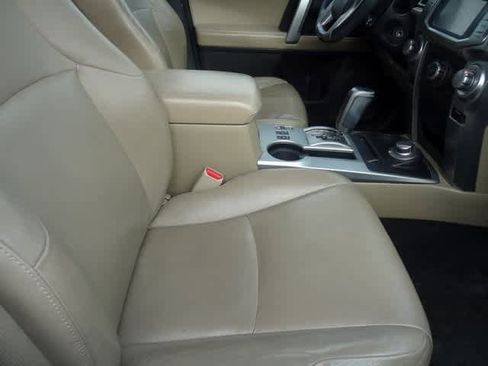 Used 2013 Toyota 4Runner SR5 image 22