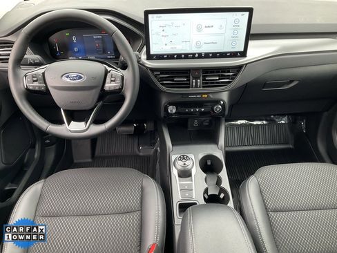 Used 2025 Ford Escape SE image 36