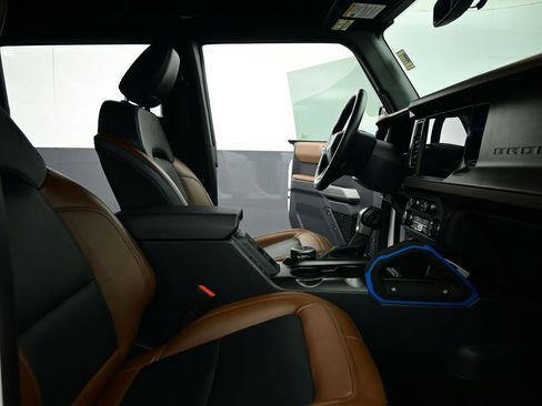 Used 2023 Ford Bronco Outer Banks image 23