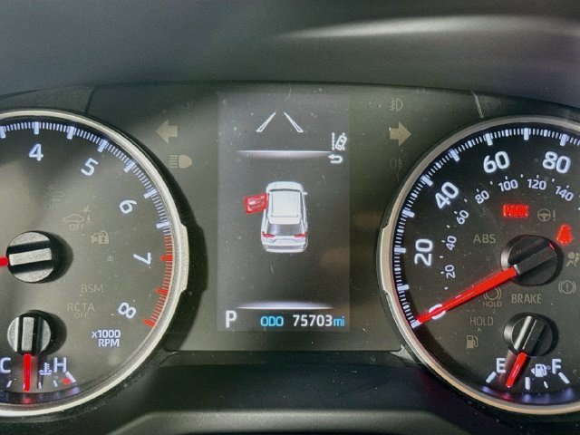 Used 2019 Toyota RAV4 XLE Premium FWD image 12