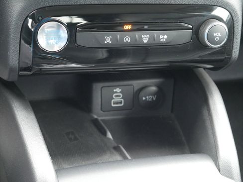 Certified 2025 Ford Escape Platinum image 12