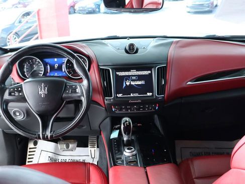 Used 2018 Maserati Levante GranSport AWD/4WD image 16