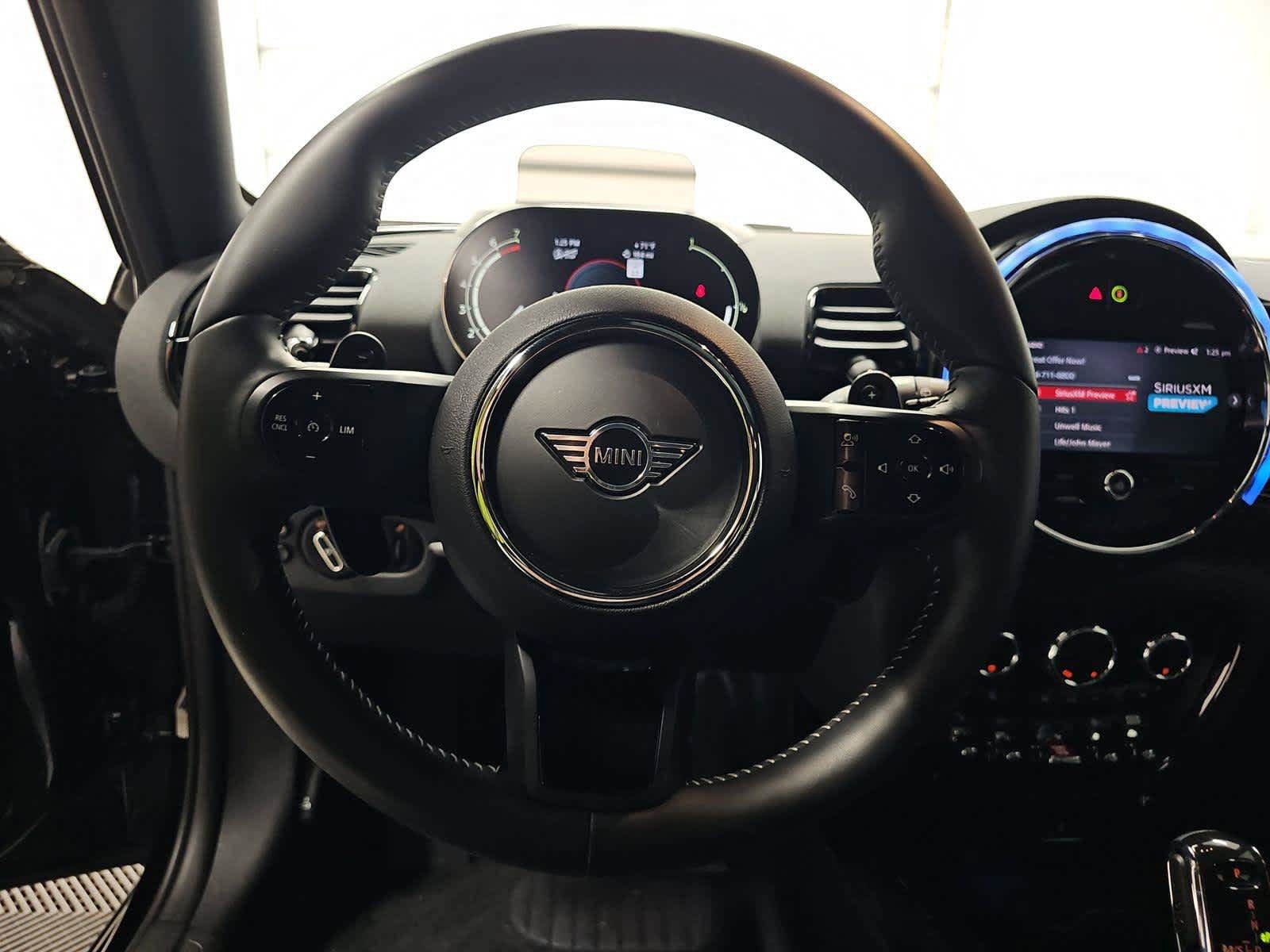 Used 2022 MINI Cooper Clubman S w/ Premium Package FWD image 7