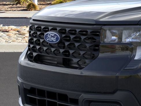 New 2025 Ford Maverick XLT image 18