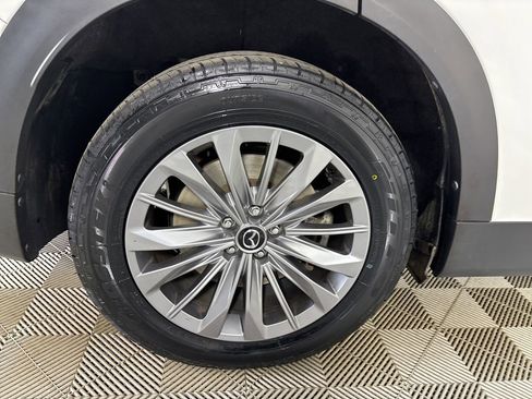 Used 2024 MAZDA CX-90 3.3 Turbo w/ Preferred Plus image 33