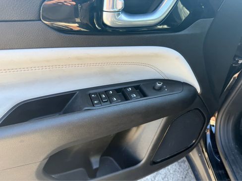 Used 2022 Jeep Compass Limited image 7