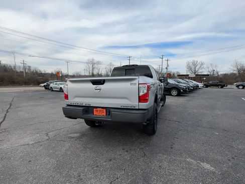 Used 2018 Nissan Titan PRO-4X image 7