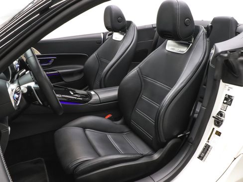 Used 2023 Mercedes-Benz SL 63 AMG 4MATIC image 24