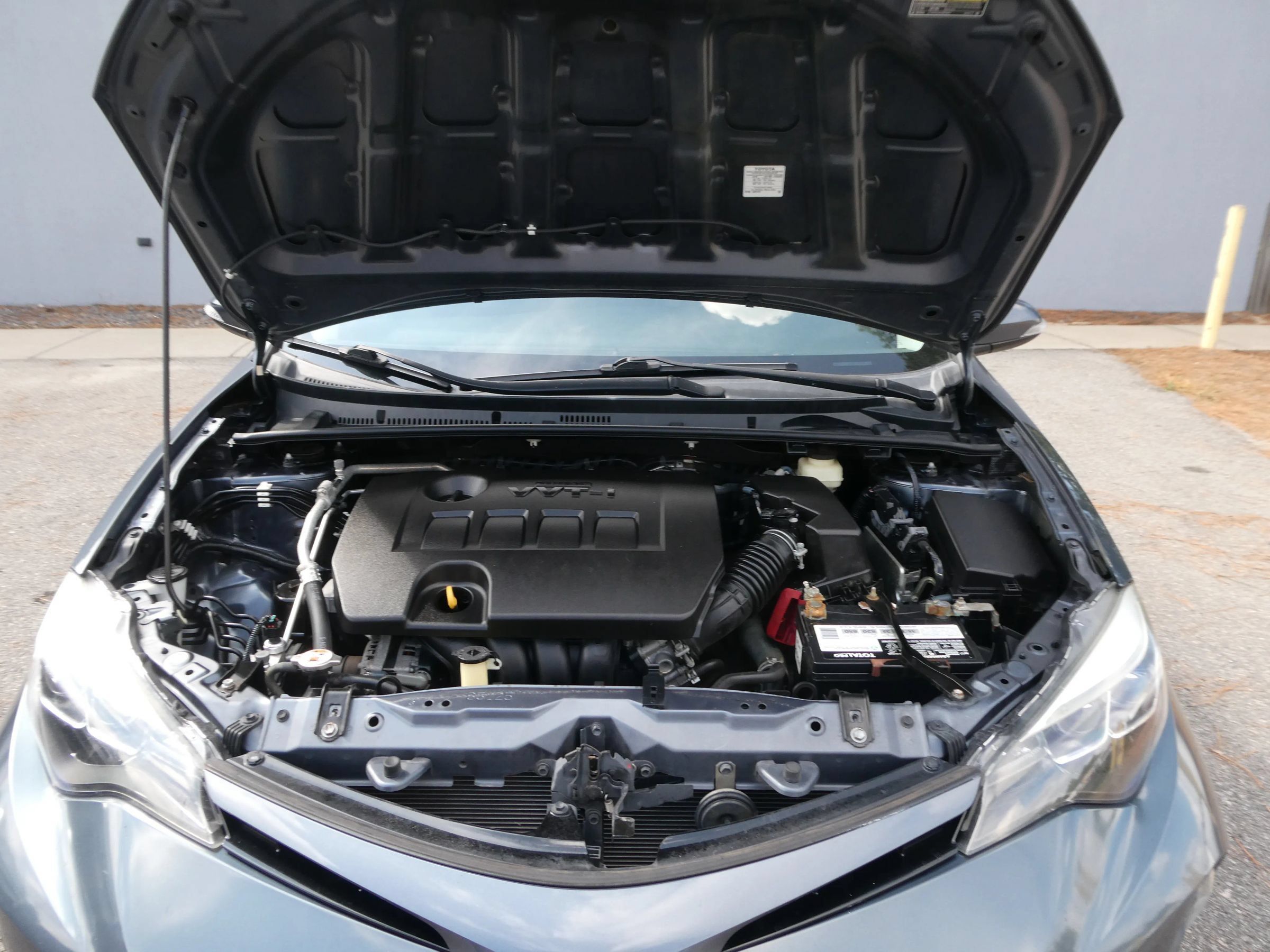 Used 2017 Toyota Corolla SE FWD image 32