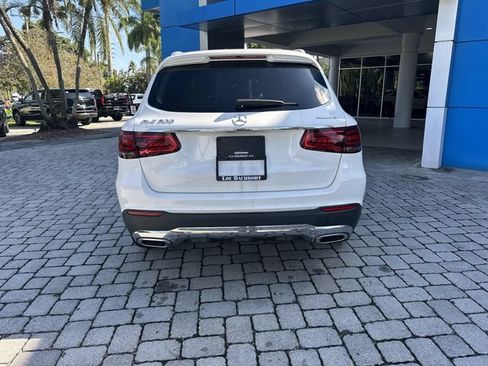 Used 2022 Mercedes-Benz GLC 300 4MATIC w/ Multimedia Package Lite image 37