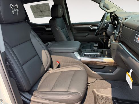 New 2026 Chevrolet Silverado 1500 RST AWD/4WD image 15